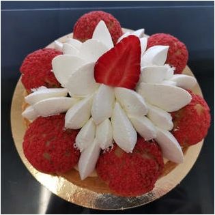 St Honoré à la framboise St Honoré à la framboise